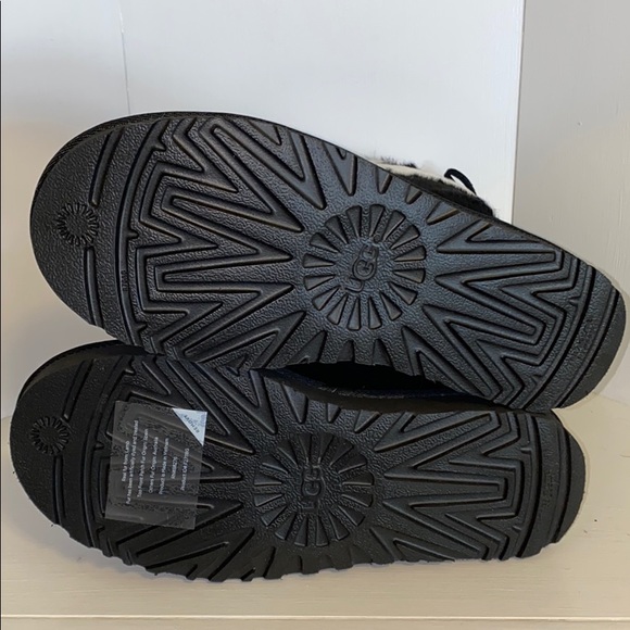 AUTH NIB UGG CLASSIC SHORT PATCHWORK FLUFF BOOT - Picture 10 of 14